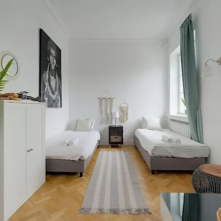 Place*unique Royal Route View*4 Bedrooms*6beds *